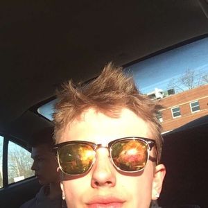 Meet your Posher, Logan